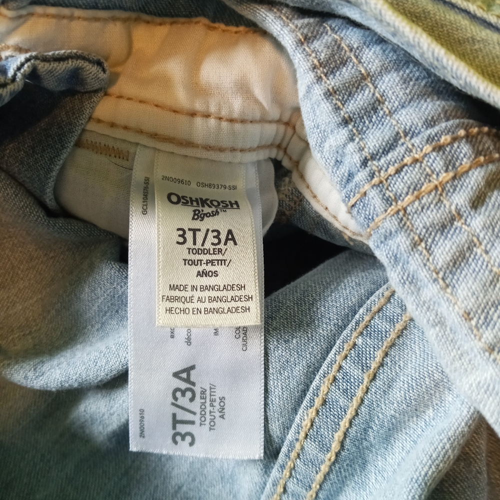 Oshkosh B'Gosh Shortalls 3T - Picture 6 of 8